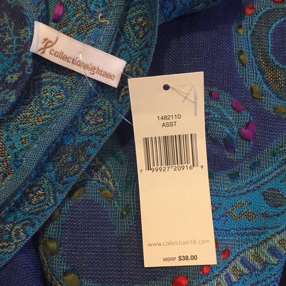 NWT🍀[Collection Eighteen] Beautiful Scarf - Picture 7 of 8